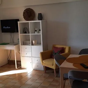 Climatise Avec Terrasse Au Coeur De , Nyons France